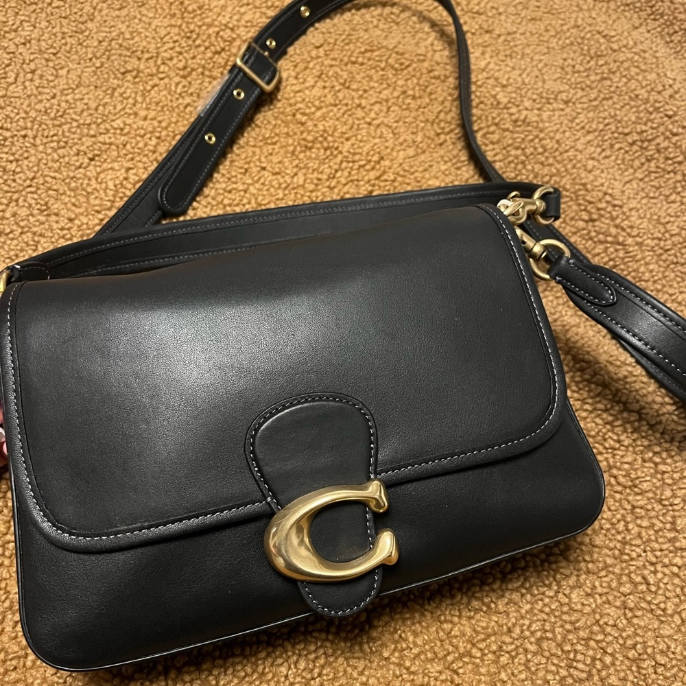 ✨BRAND NEW COACH CROSSBODY✨